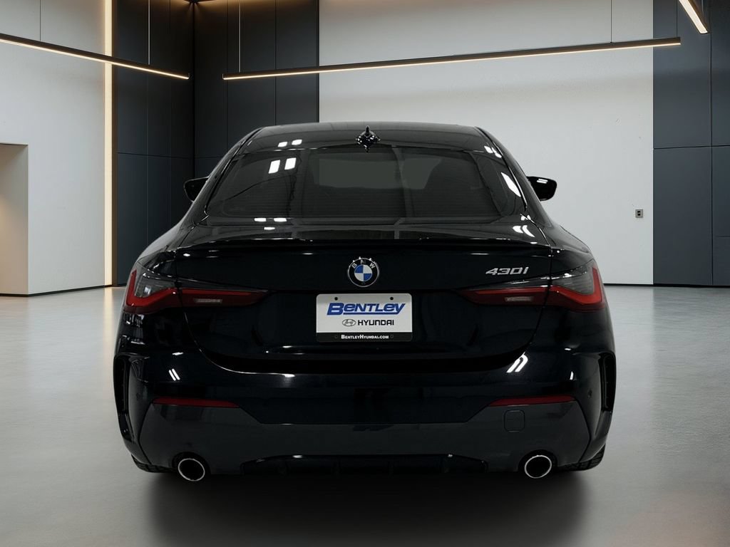 Used 2021 BMW 430i Coupe w/ M Sport Package RWD image 5