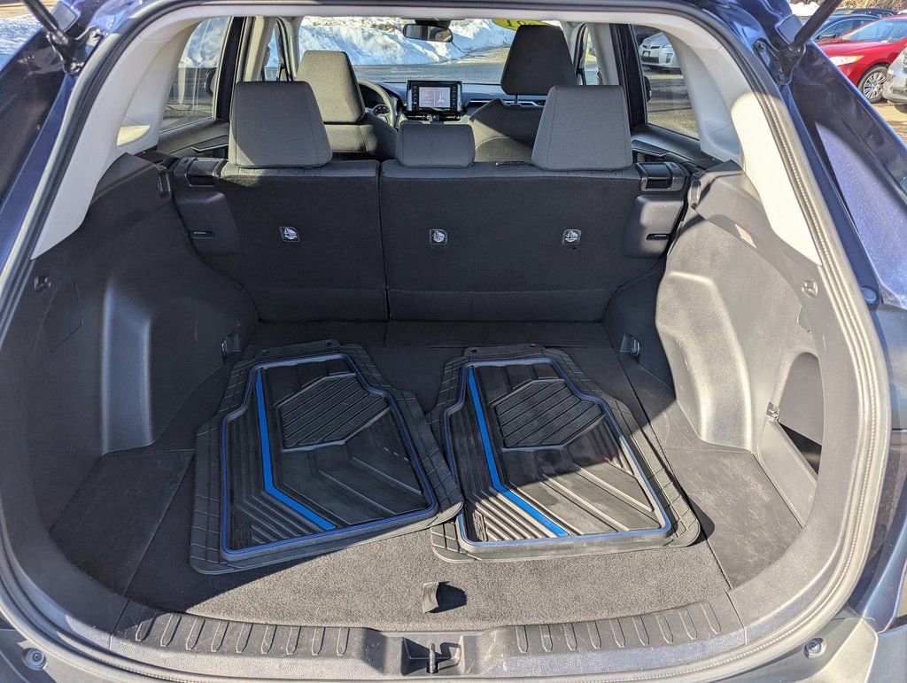 Used 2021 Toyota RAV4 XLE image 13