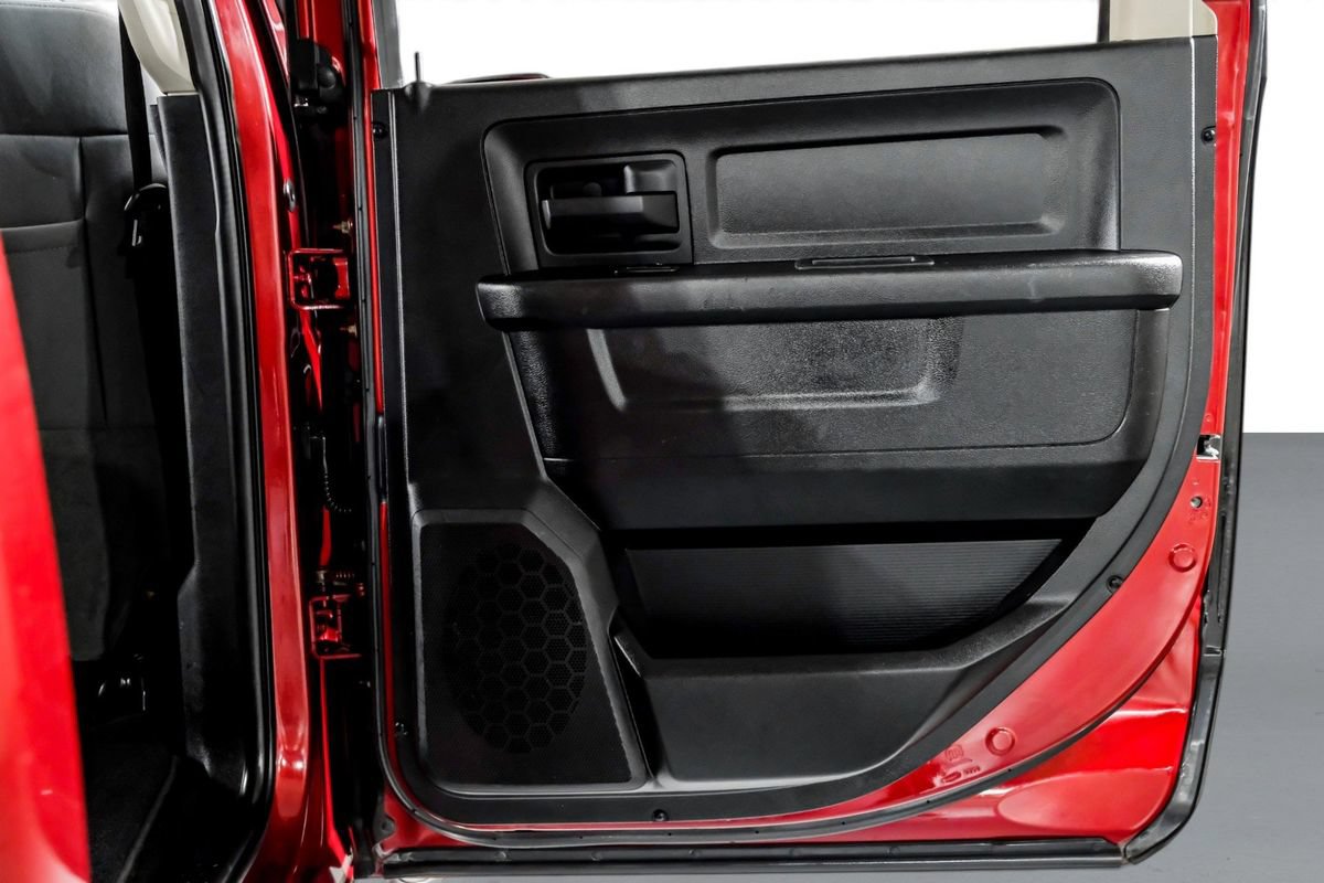Used 2013 RAM 1500 Express RWD image 35