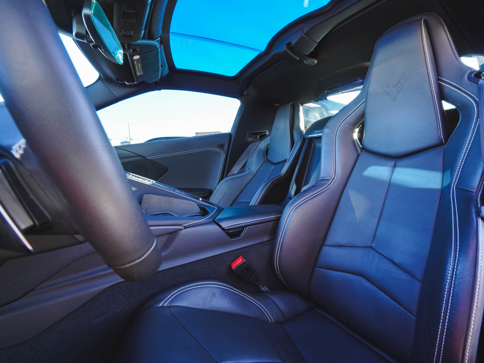 Used 2021 Chevrolet Corvette Stingray Coupe w/ Engine Appearance Package image 26