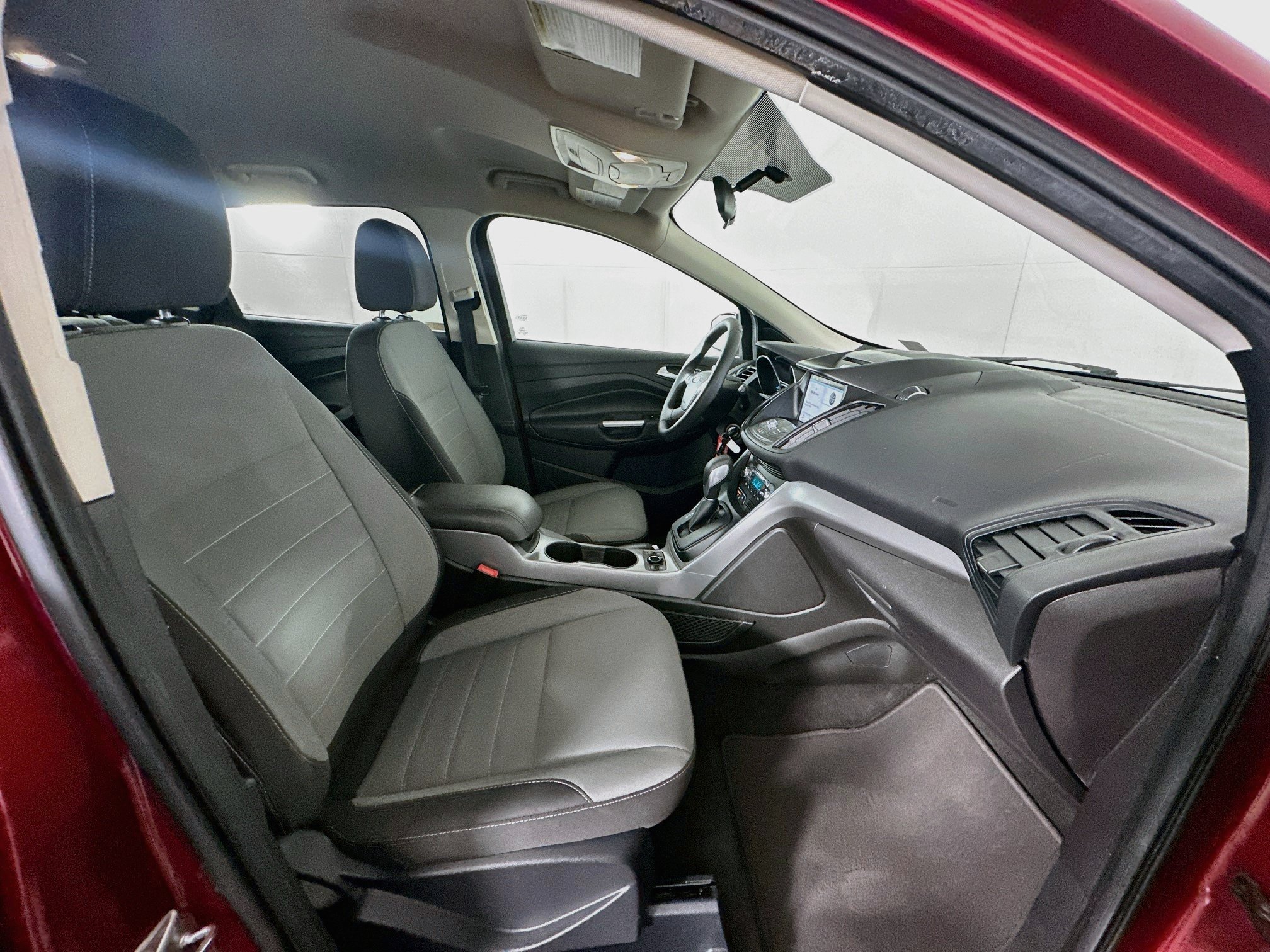 Used 2016 Ford Escape SE w/ Equipment Group 201A FWD image 28