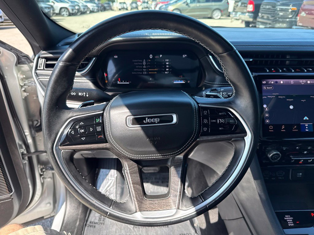 Certified 2021 Jeep Grand Cherokee L Overland w/ Luxury Tech Group IV AWD/4WD image 10