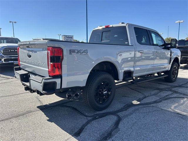 New 2026 Ford F350 Lariat w/ Black Appearance Package image 4