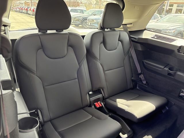 Used 2025 Volvo XC90 B5 Plus image 15