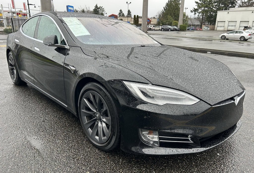 Used 2020 Tesla Model S Long Range Plus image 3