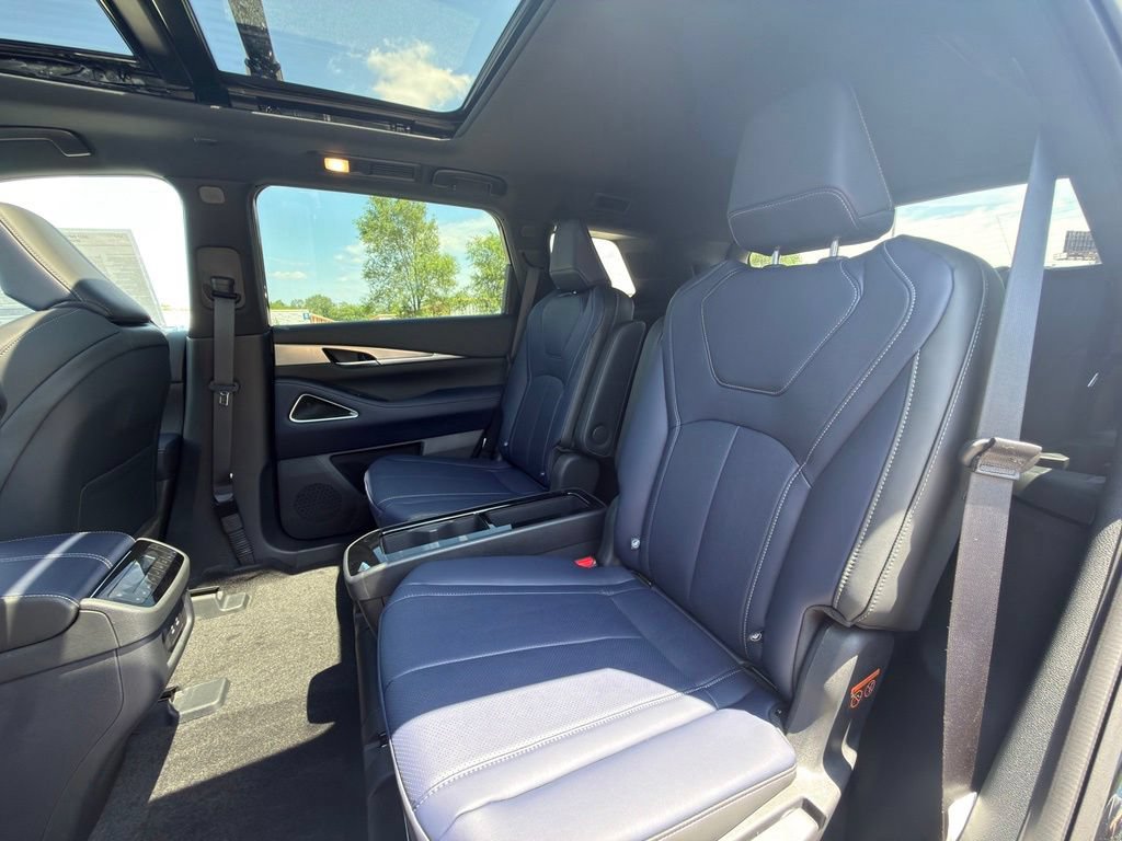 New 2027 INFINITI QX60 Sport w/ Dark Cargo Package AWD/4WD image 12
