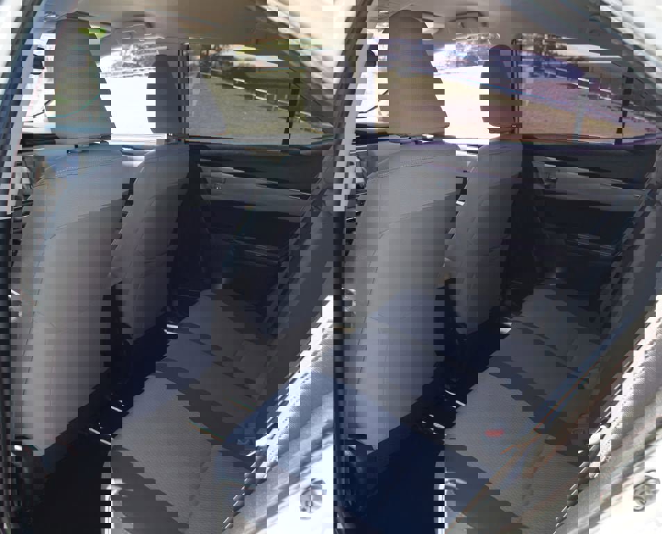 Used 2018 Toyota Corolla LE image 10