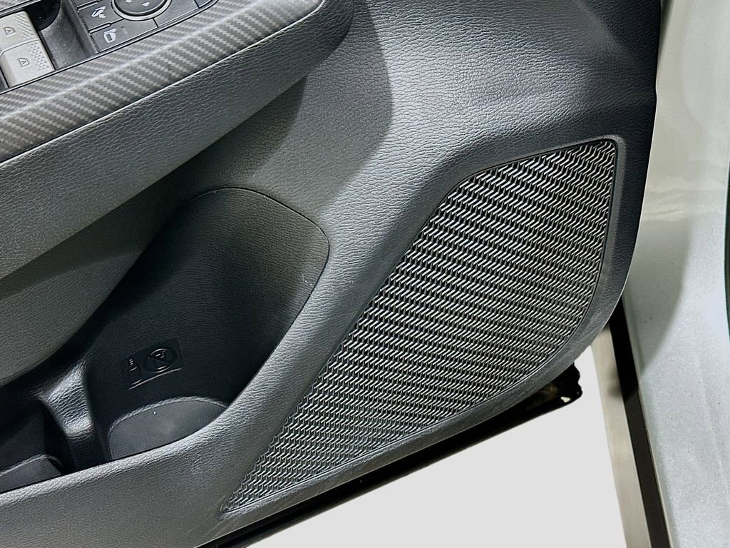 Used 2023 Mitsubishi Outlander SE image 19