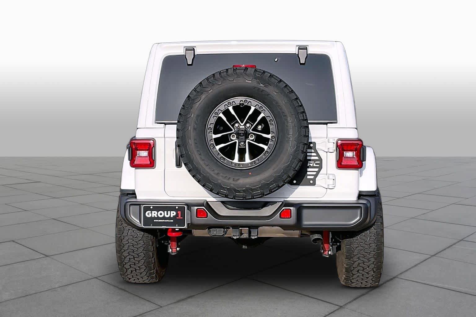 Used 2026 Jeep Wrangler Rubicon AWD/4WD image 6