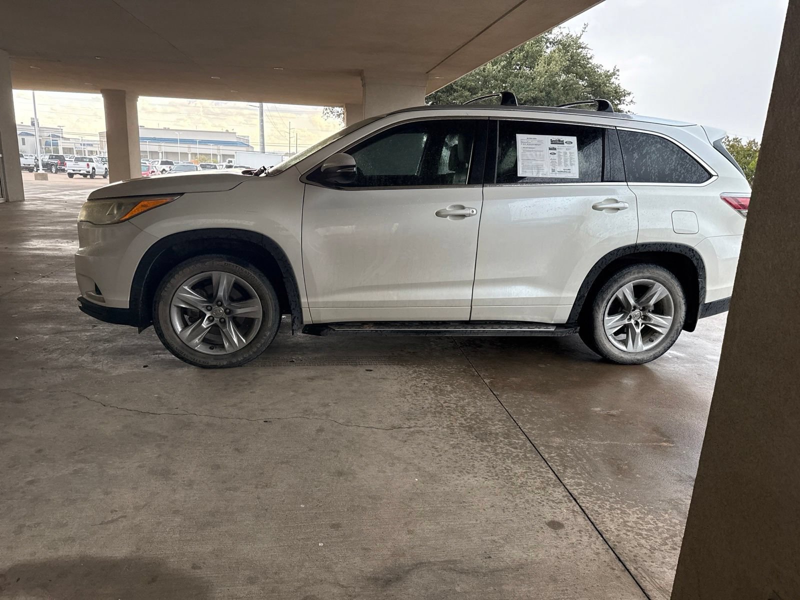 Used 2015 Toyota Highlander Limited Platinum AWD/4WD image 4
