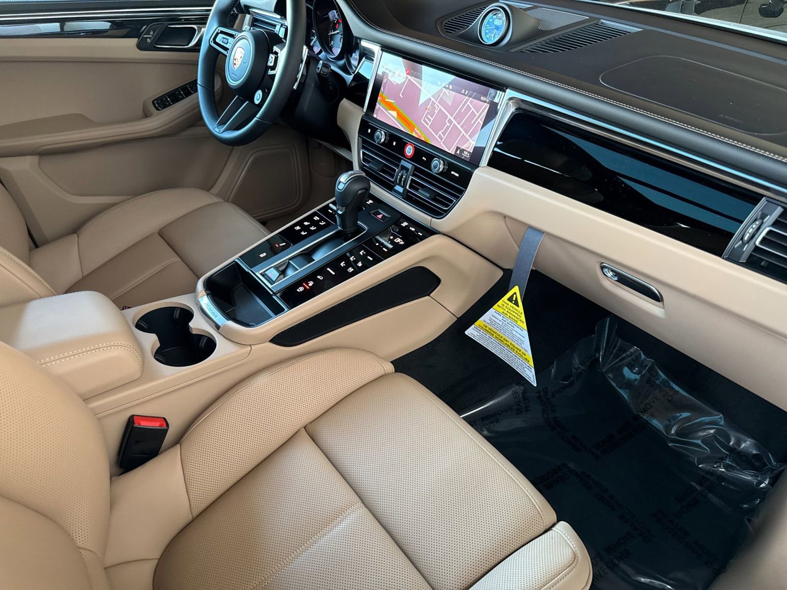 New 2026 Porsche Macan Turbo AWD/4WD image 18