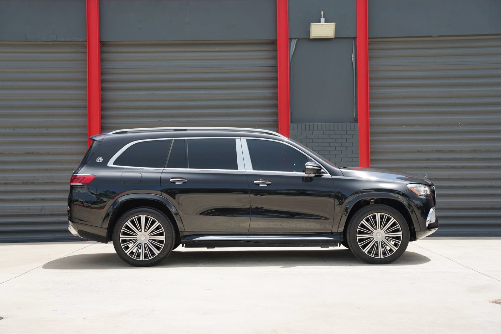 Used 2023 Mercedes-Benz Maybach GLS 600 4MATIC image 6