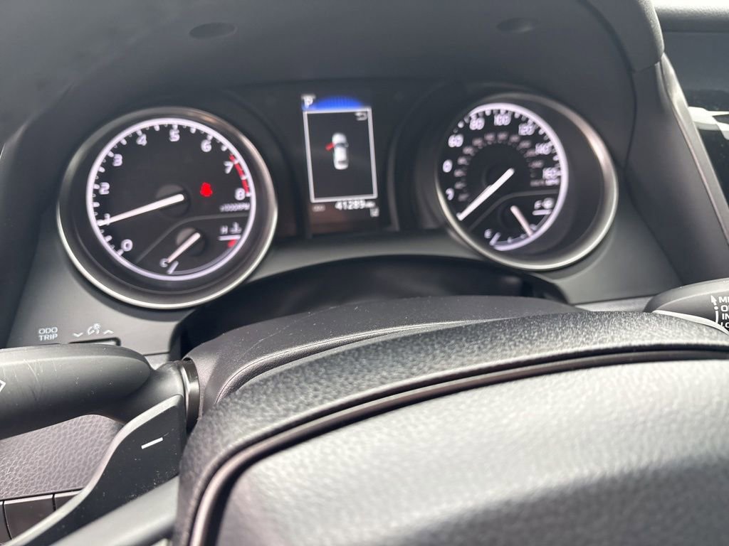 Used 2022 Toyota Camry SE image 14