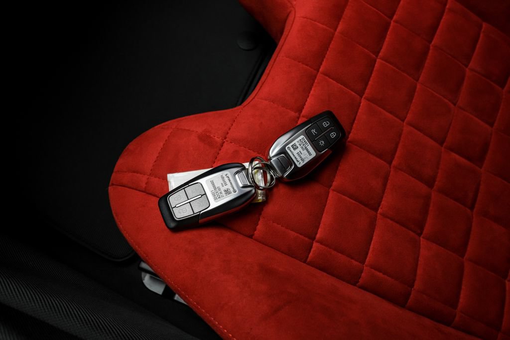 Used 2023 Ferrari 812 Competizione RWD image 62