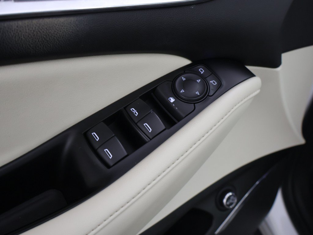 Used 2023 Buick Enclave Essence FWD image 40