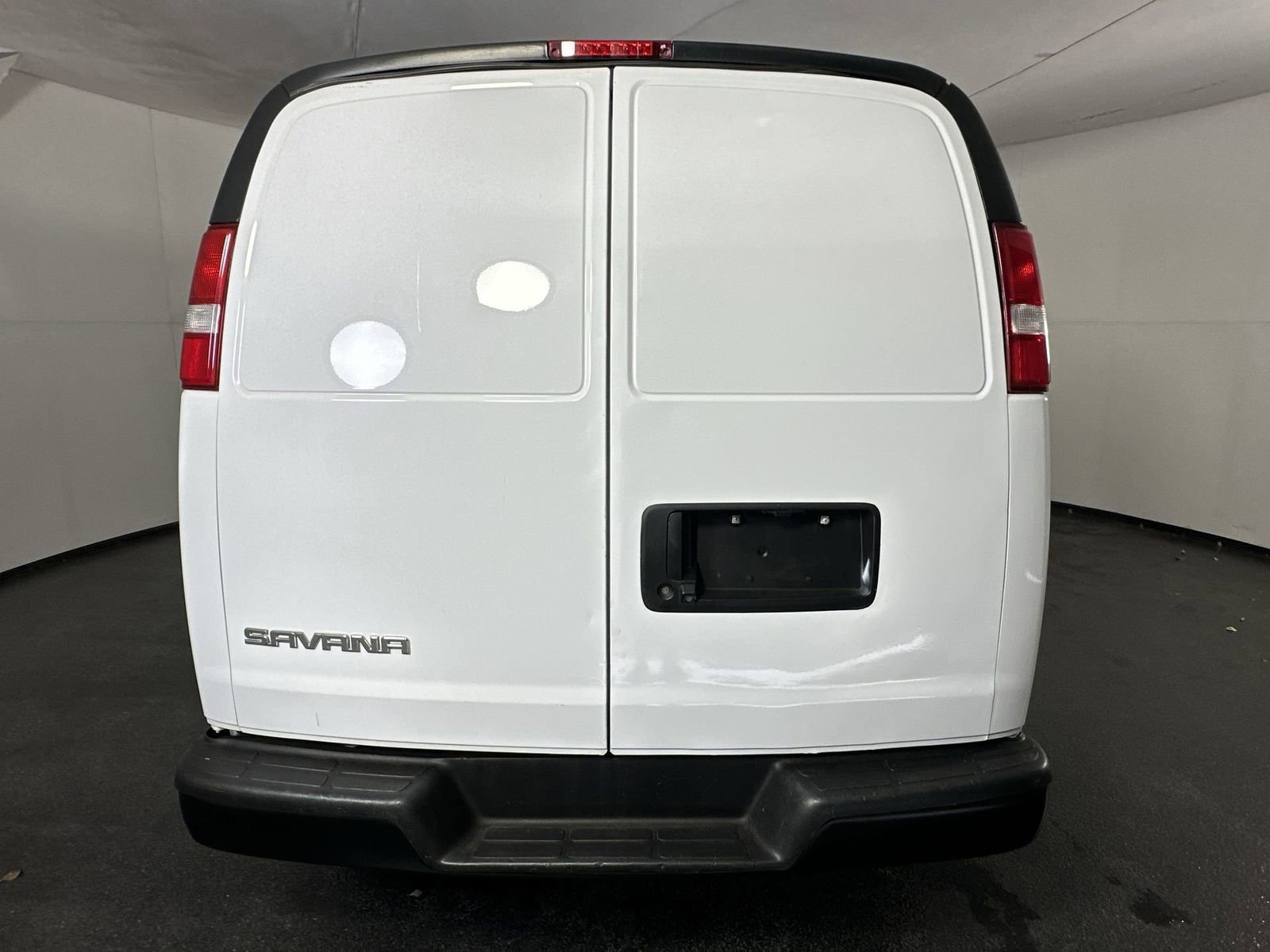 Used 2020 GMC Savana 2500 image 10