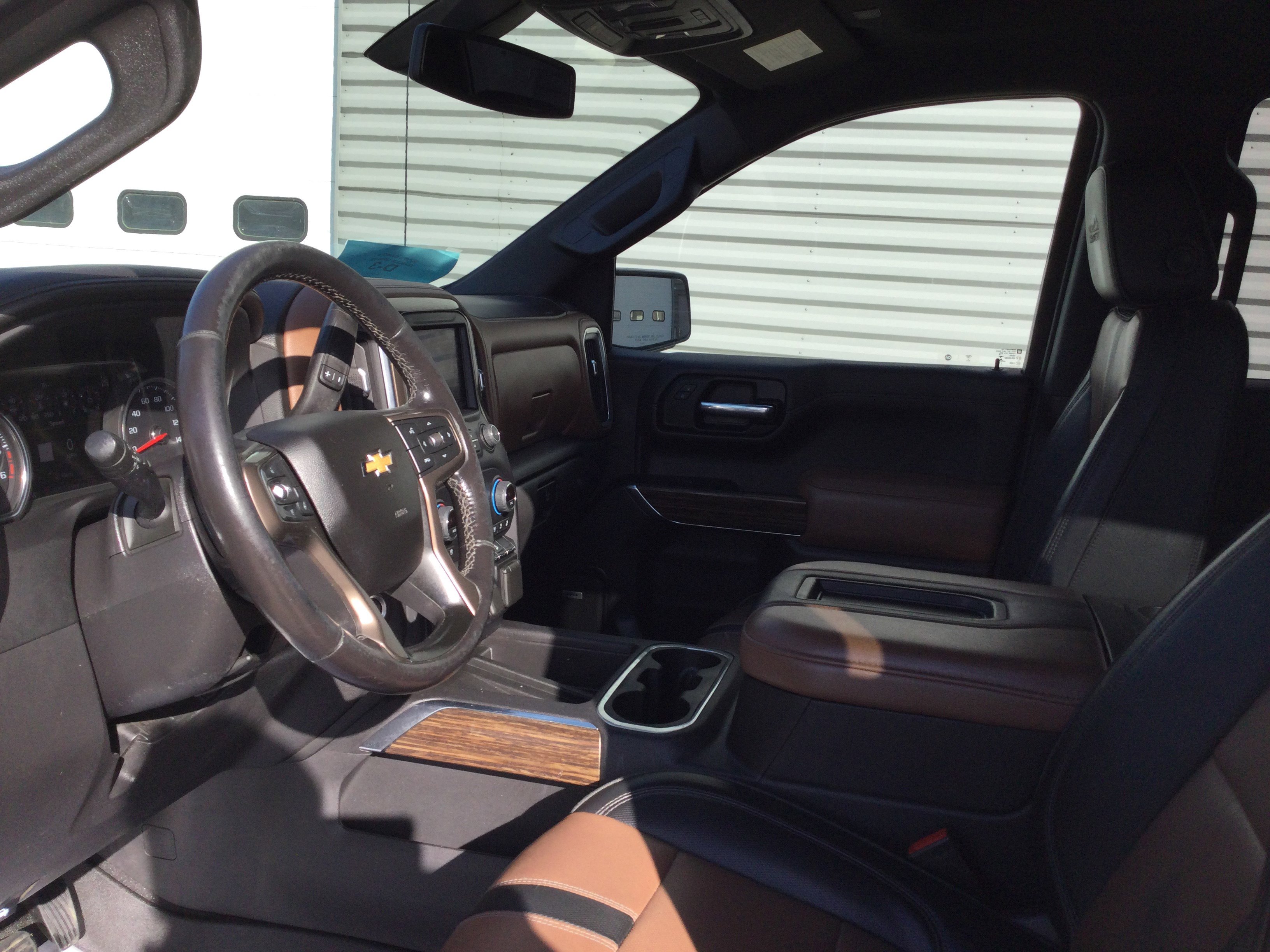 Used 2022 Chevrolet Silverado 1500 High Country w/ Z71 Off-Road Package image 7