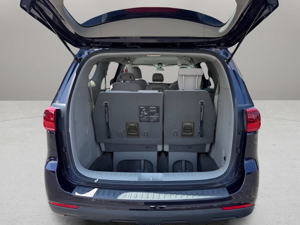 Used 2021 Kia Sedona LX FWD image 13