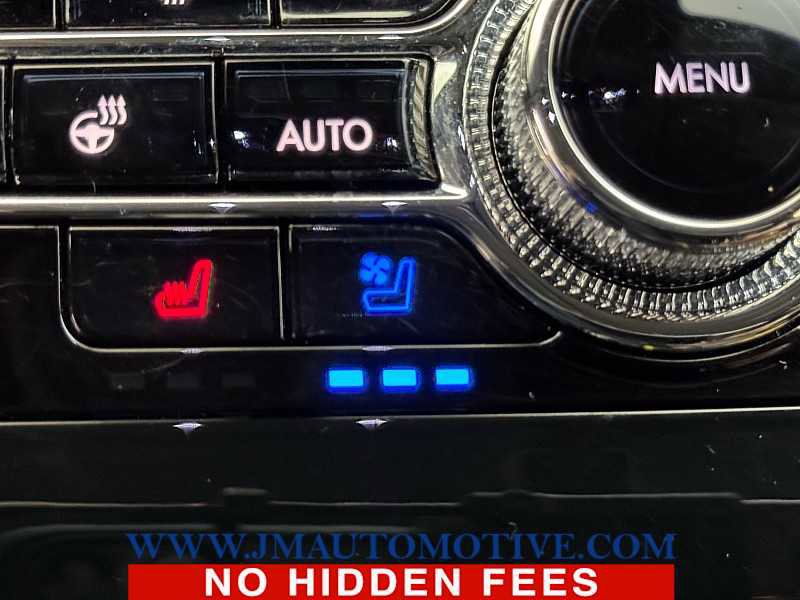 Used 2022 Lincoln Corsair AWD w/ Equipment Group 101A image 36