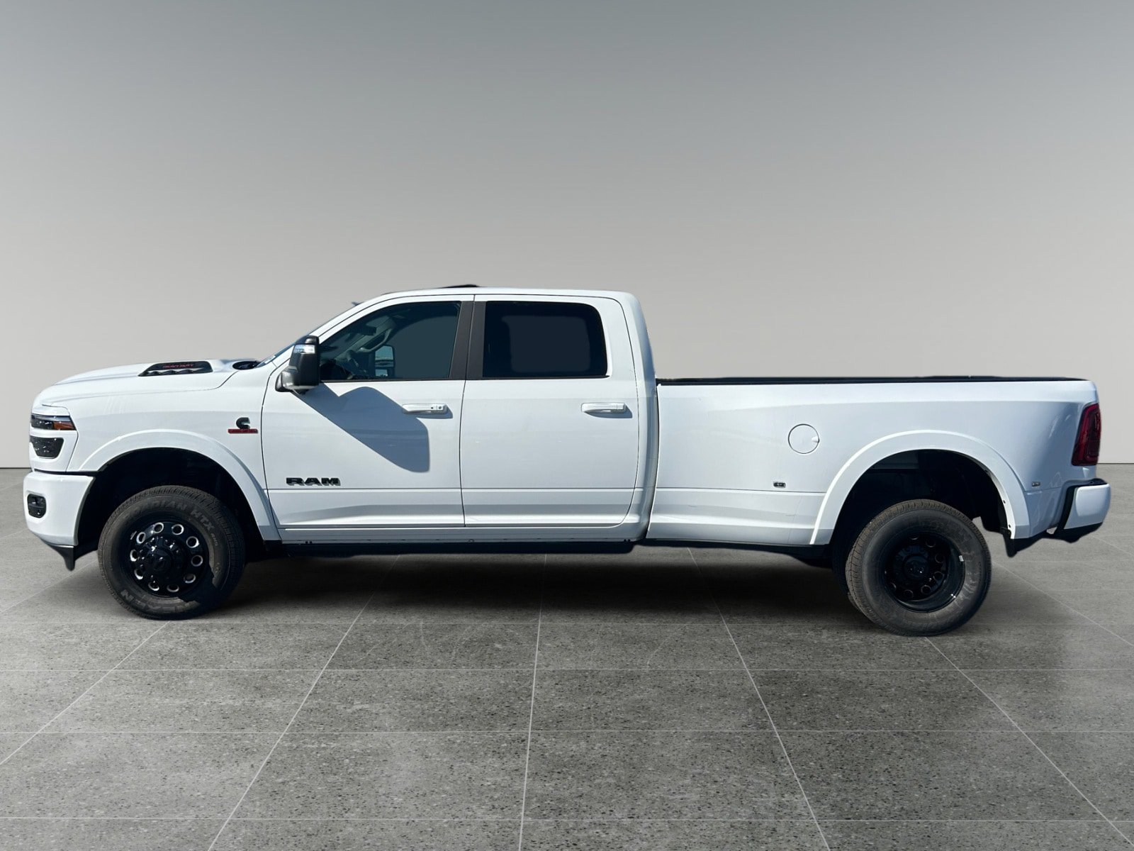 New 2026 RAM 3500 Limited AWD/4WD image 2