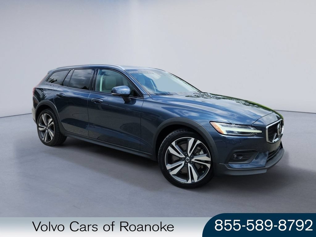 Certified 2024 Volvo V60 B5 Cross Country Plus w/ Protection Package Premier AWD/4WD image 1