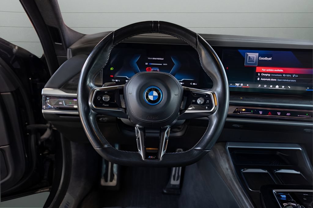 Used 2024 BMW i7 M70 AWD/4WD image 28