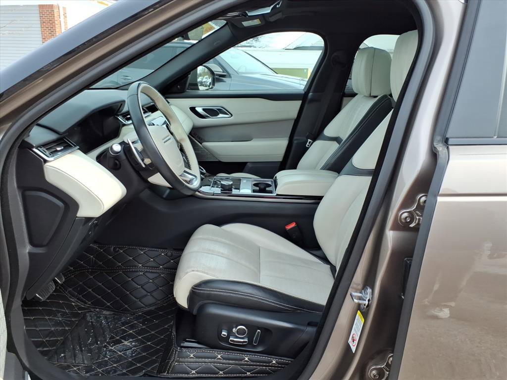 Used 2020 Land Rover Range Rover Velar R-Dynamic HSE image 10