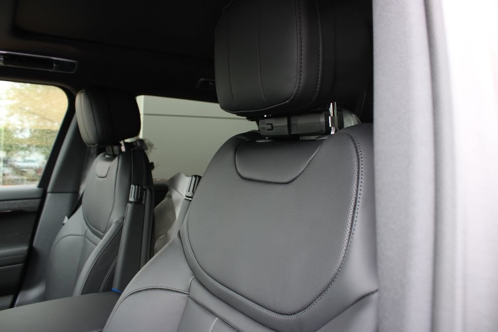 New 2026 Land Rover Range Rover Sport Dynamic SE AWD/4WD image 11
