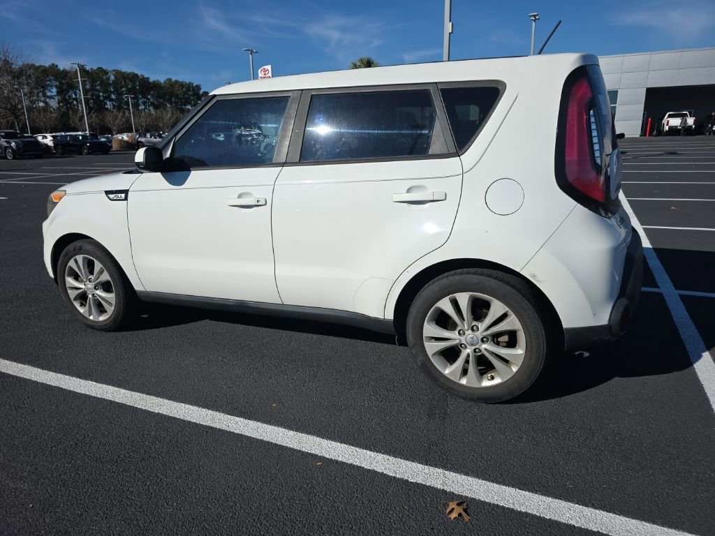 Used 2015 Kia Soul + image 4