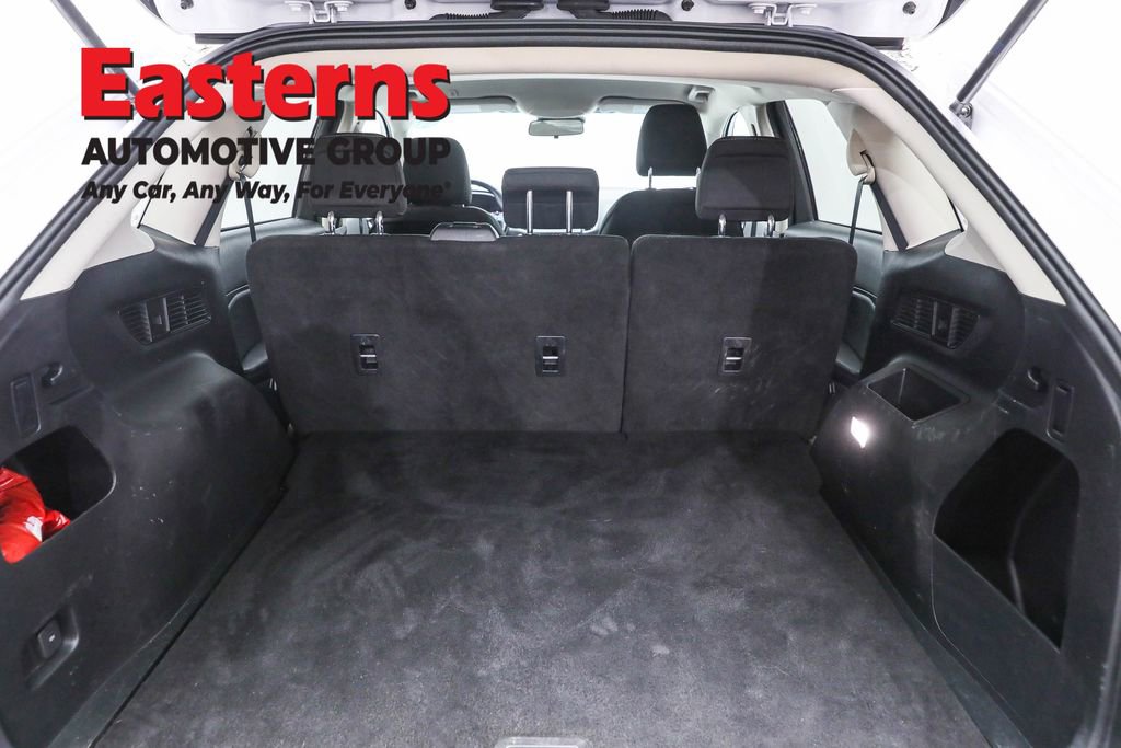 Used 2020 Ford Edge SE image 9