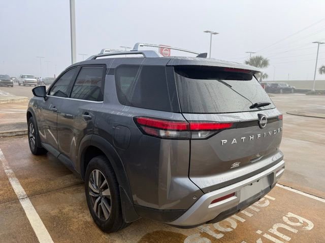 Used 2023 Nissan Pathfinder SL image 4