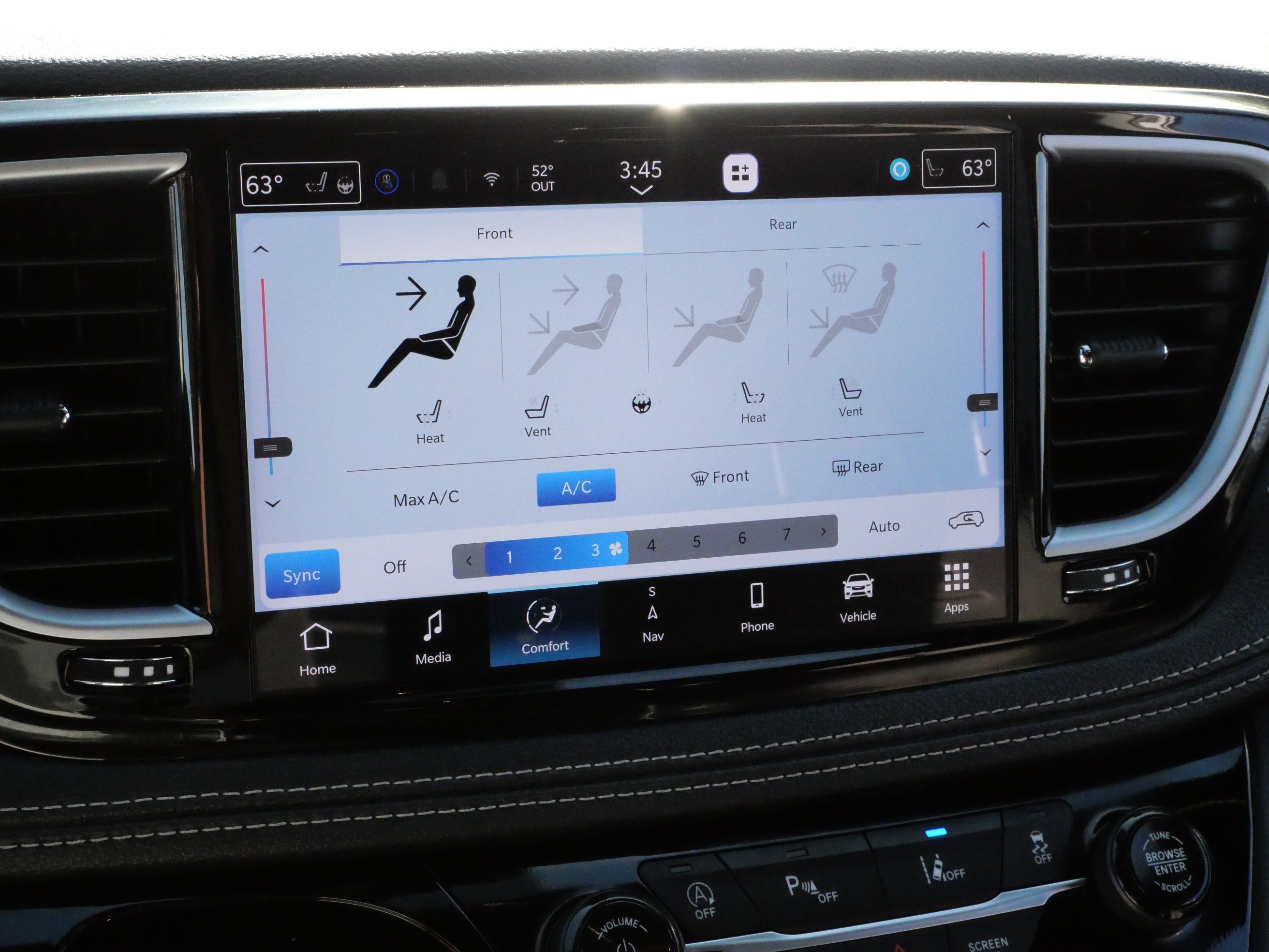 Used 2025 Chrysler Pacifica Limited FWD image 22
