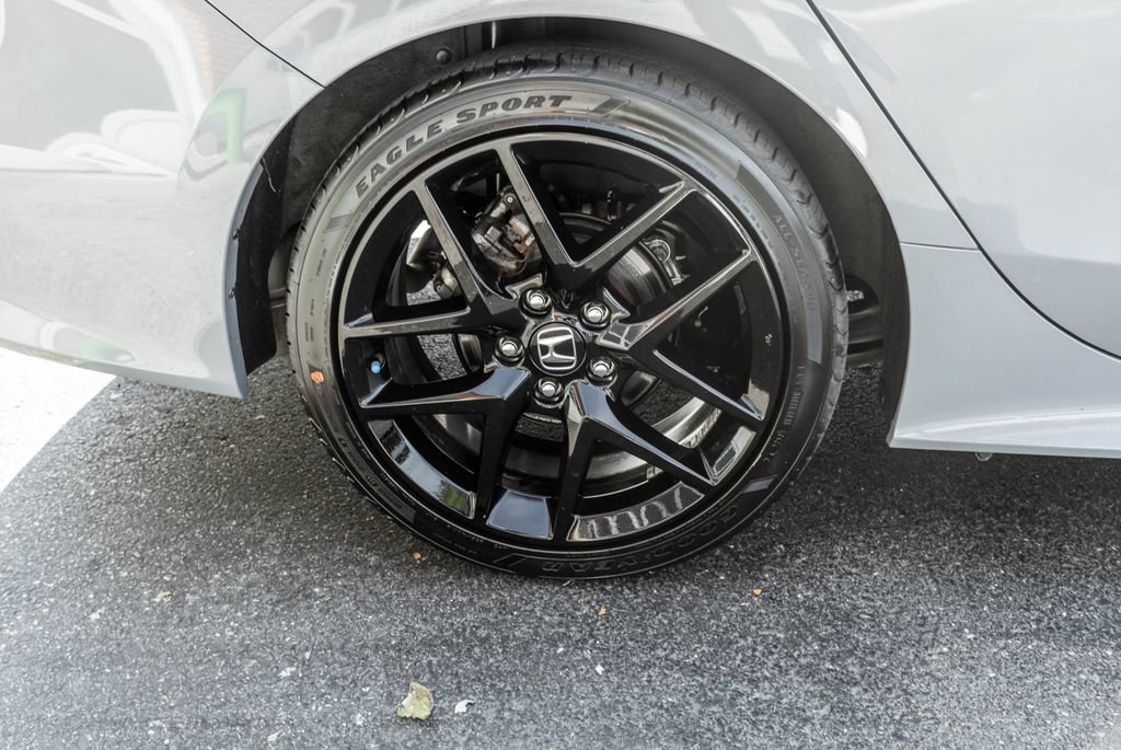 Used 2025 Honda Civic Sport image 25