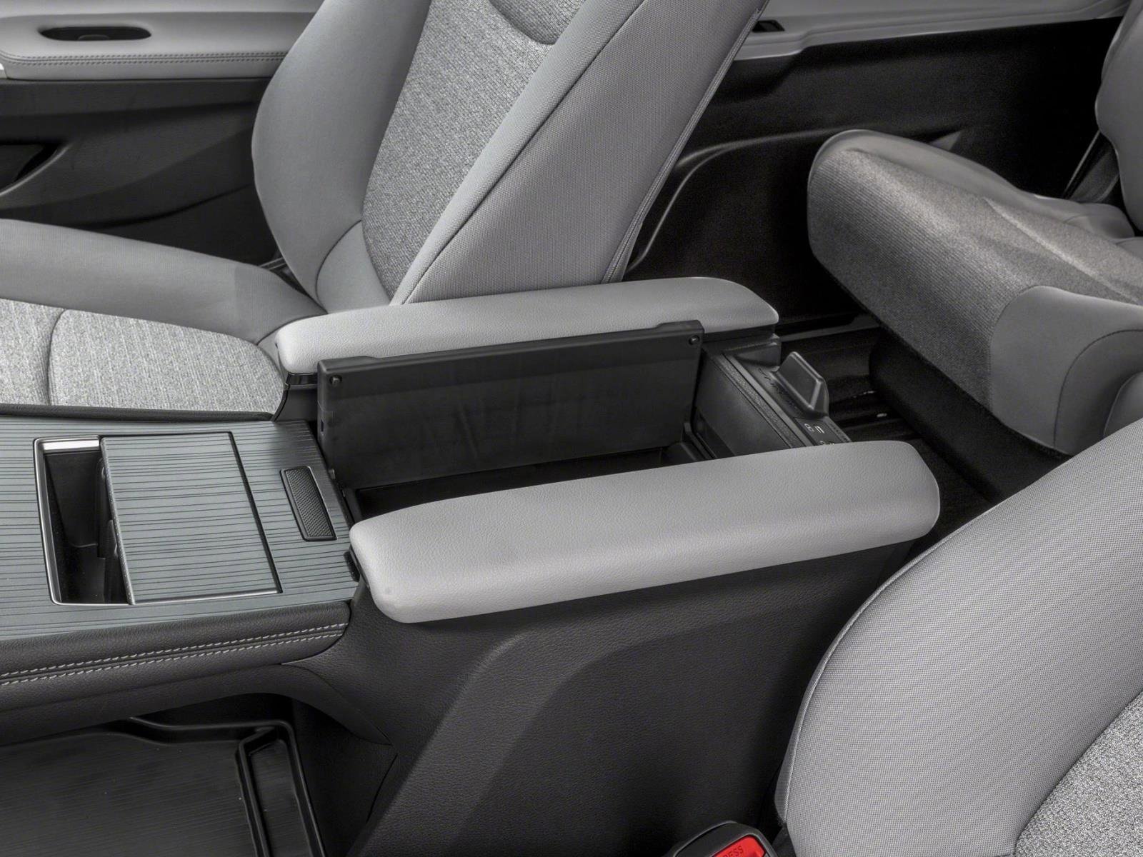 New 2026 Toyota Sienna LE FWD image 10