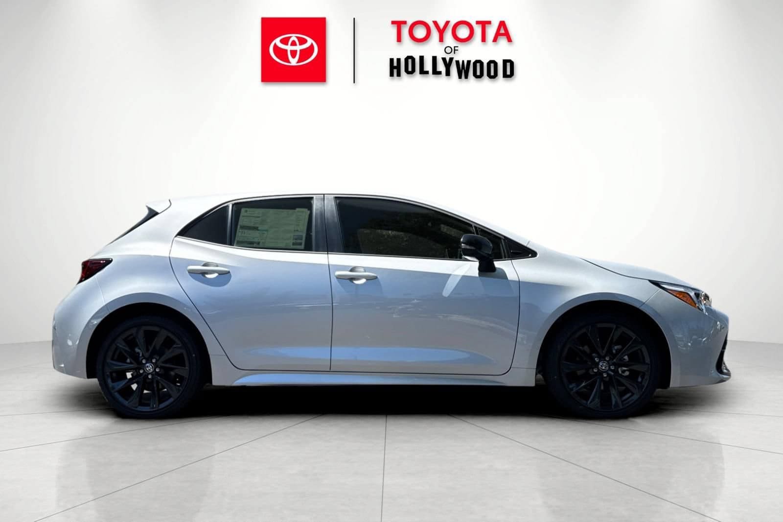 New 2026 Toyota Corolla XSE FWD image 3