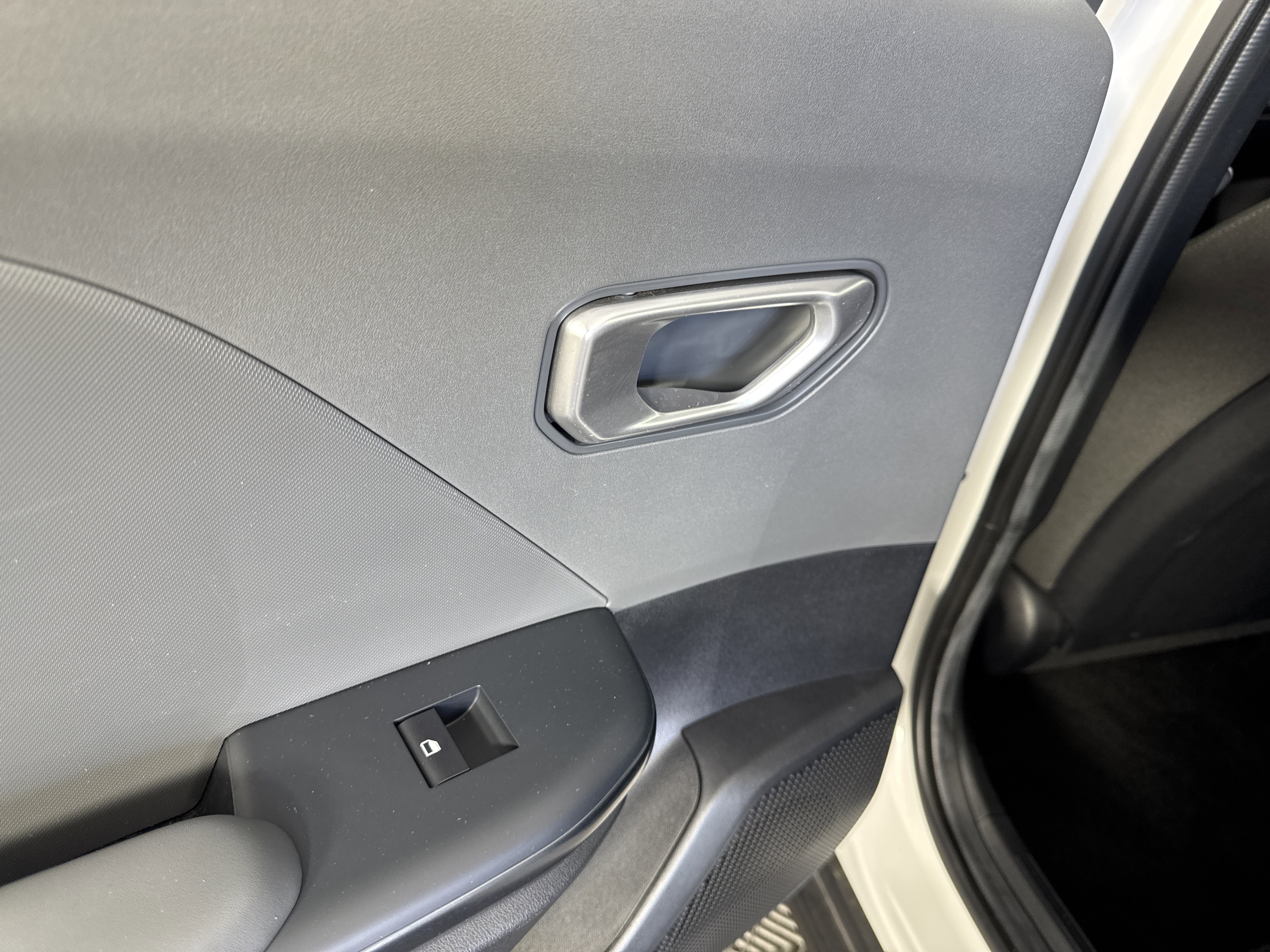 Used 2025 Kia K4 LXS FWD image 17