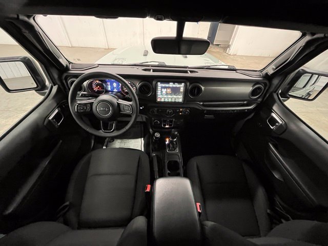 Used 2023 Jeep Wrangler Unlimited Sport w/ Sun And Sound Package AWD/4WD image 12
