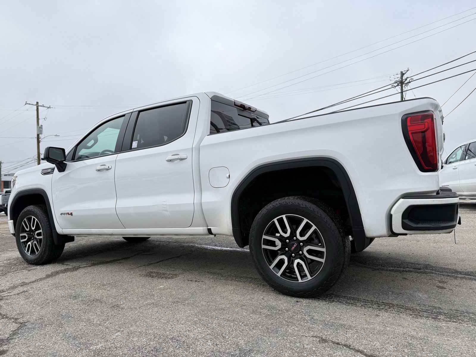 Used 2021 GMC Sierra 1500 AT4 w/ AT4 Value Package image 6
