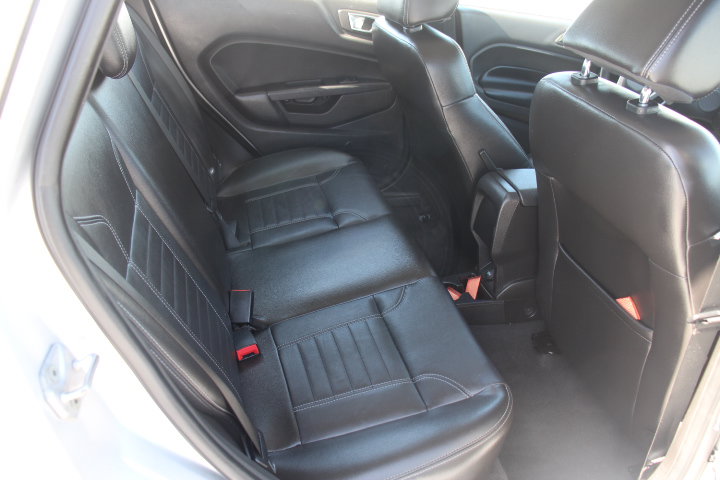Used 2014 Ford Fiesta Titanium FWD image 16