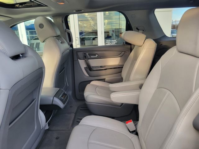 Used 2016 GMC Acadia SLT w/ Open Road Package image 17