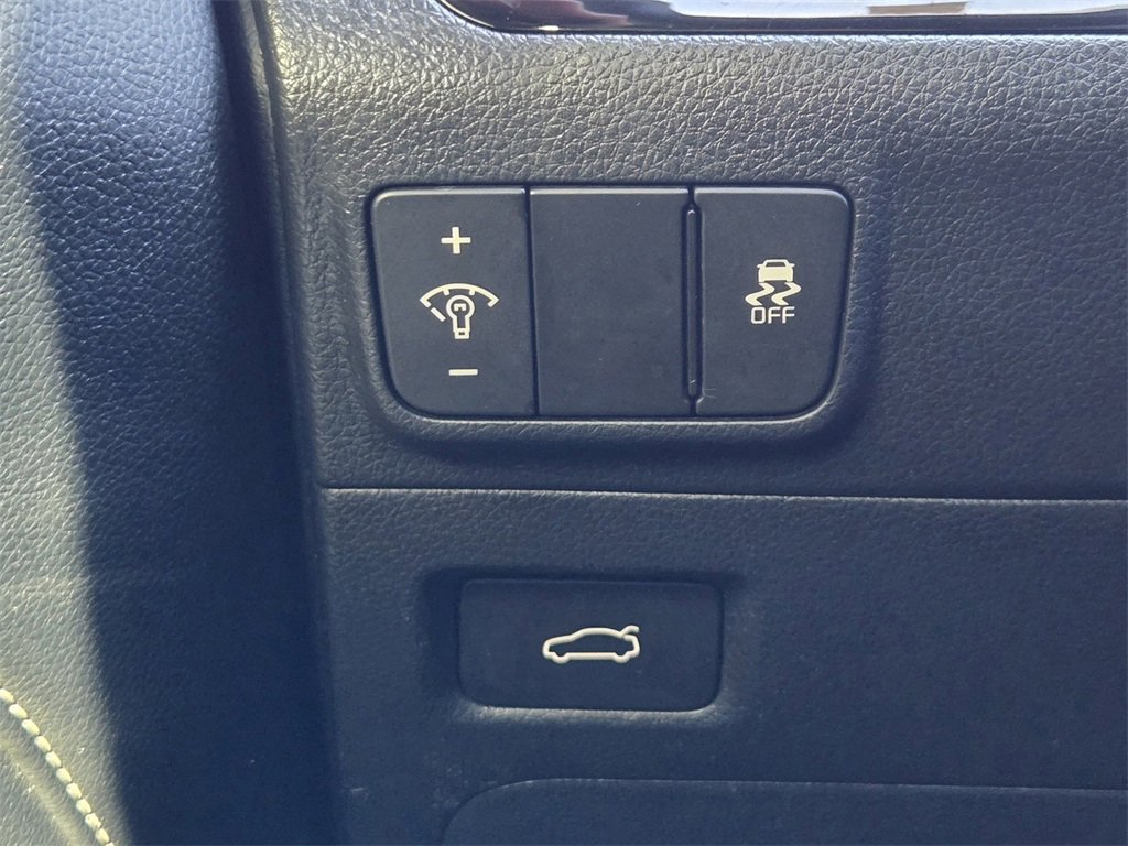 Certified 2025 Kia K5 GT-Line w/ GT-Line Premium Package image 22