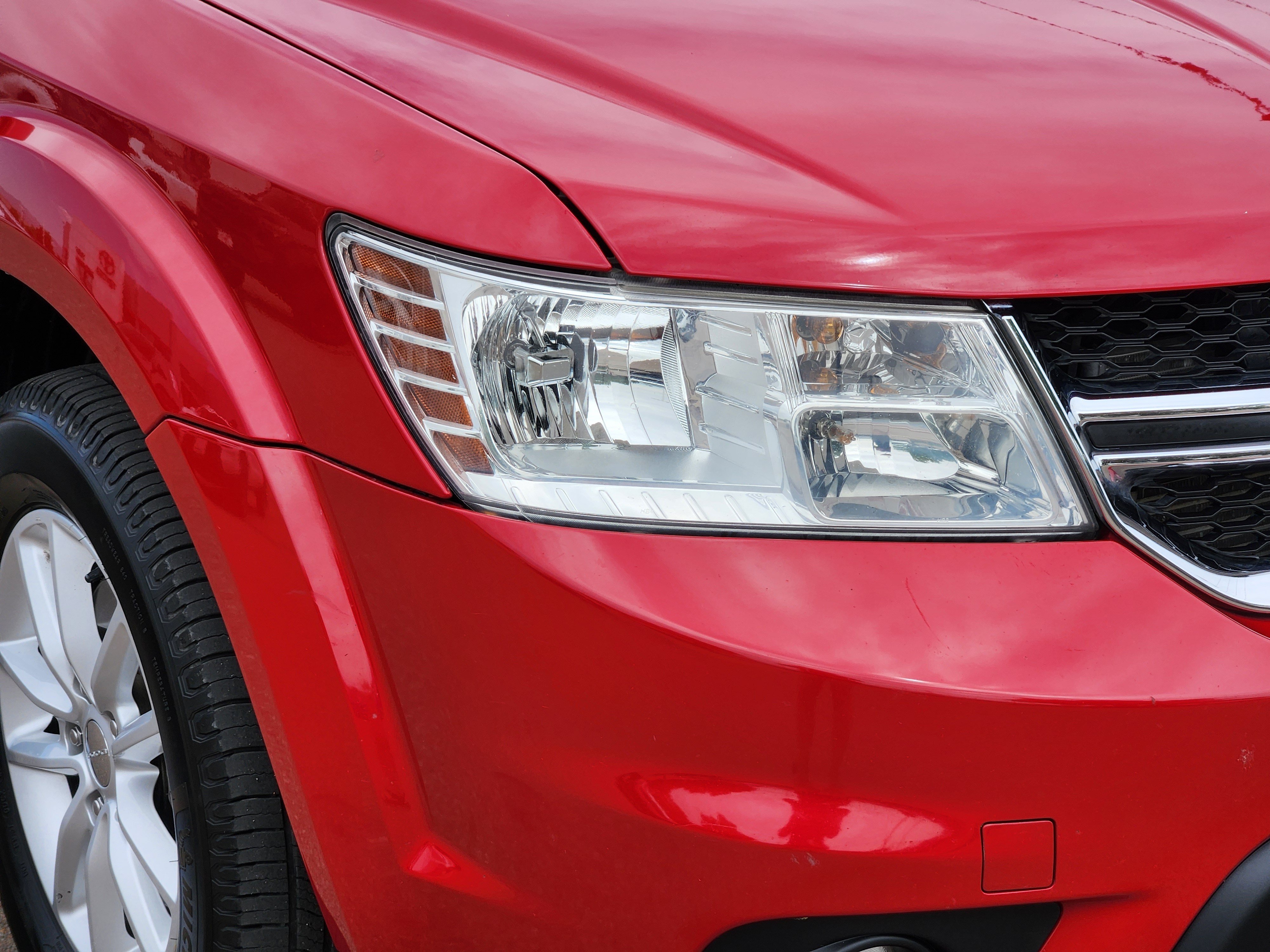 Used 2017 Dodge Journey SXT w/ Comfort/Convenience Group FWD image 6