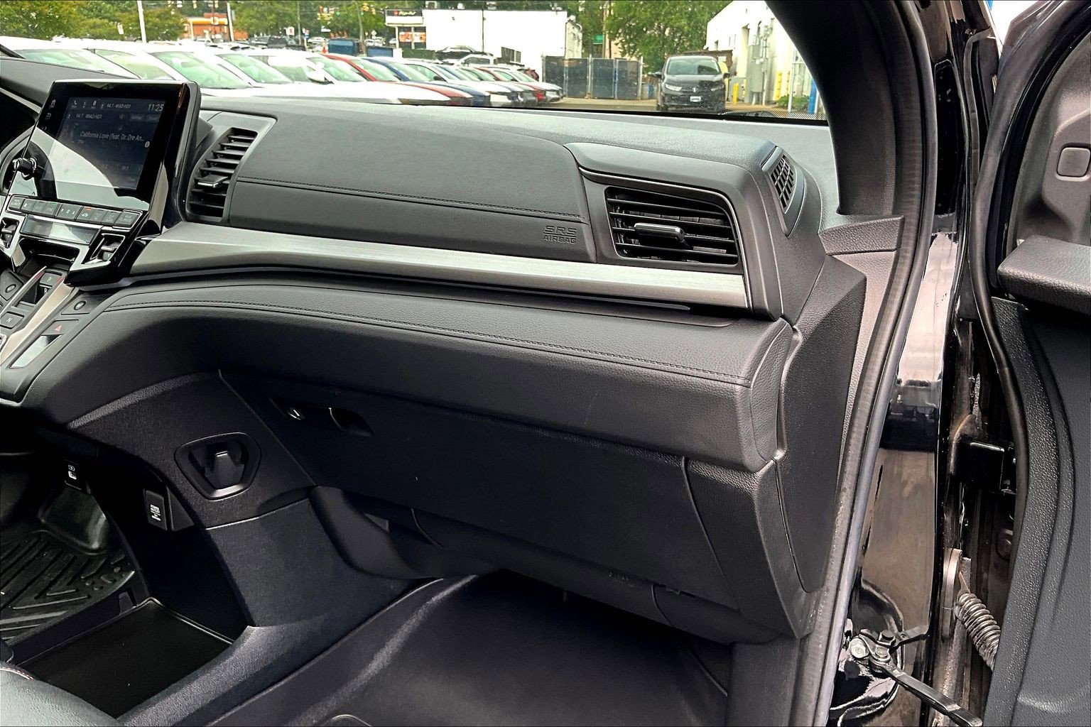 Used 2023 Honda Odyssey Sport image 16