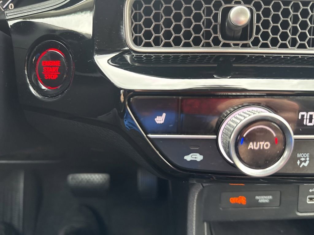 Certified 2022 Honda Civic EX image 32