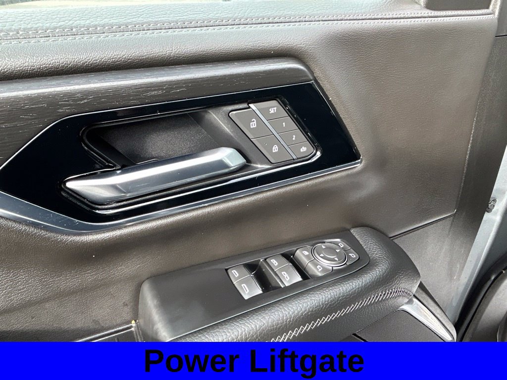 Used 2026 GMC Yukon Denali w/ Sun & Power Step Package AWD/4WD image 16
