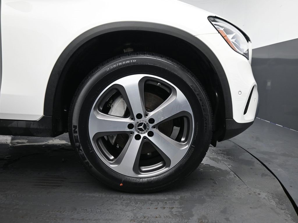 Used 2022 Mercedes-Benz GLC 300 4MATIC image 11