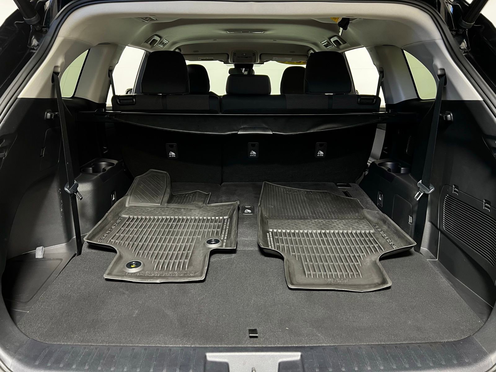 Certified 2023 Toyota Highlander LE image 25