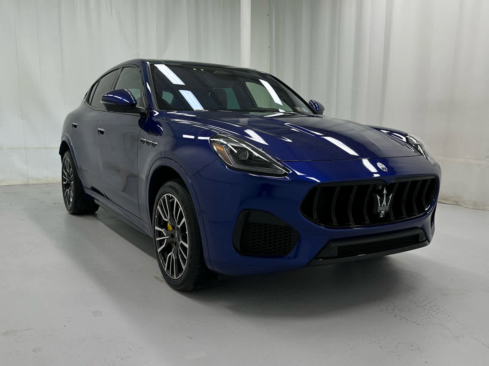 Used 2023 Maserati Grecale Modena image 2