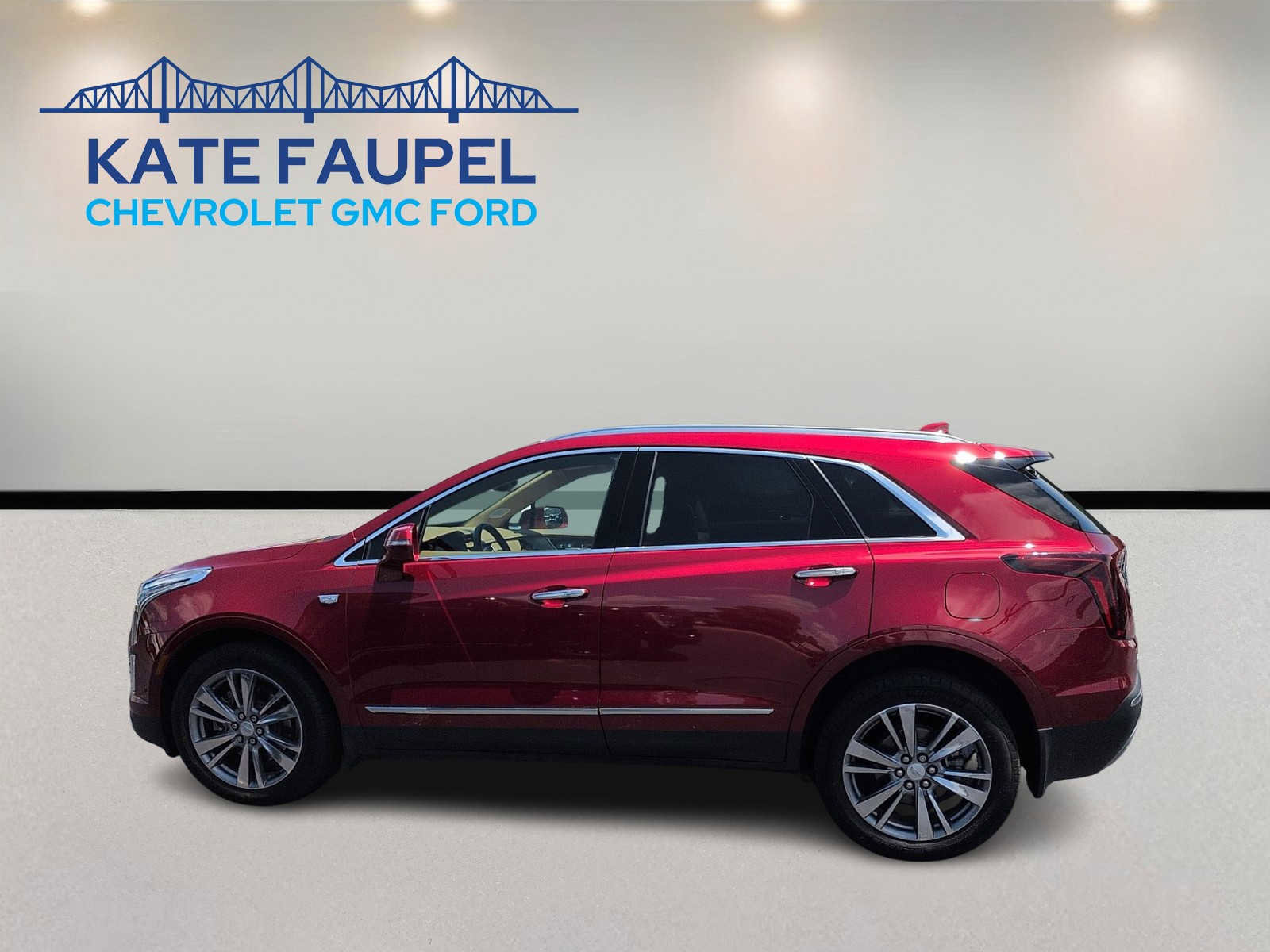 Used 2020 Cadillac XT5 Premium Luxury w/ Platinum Package AWD/4WD image 4