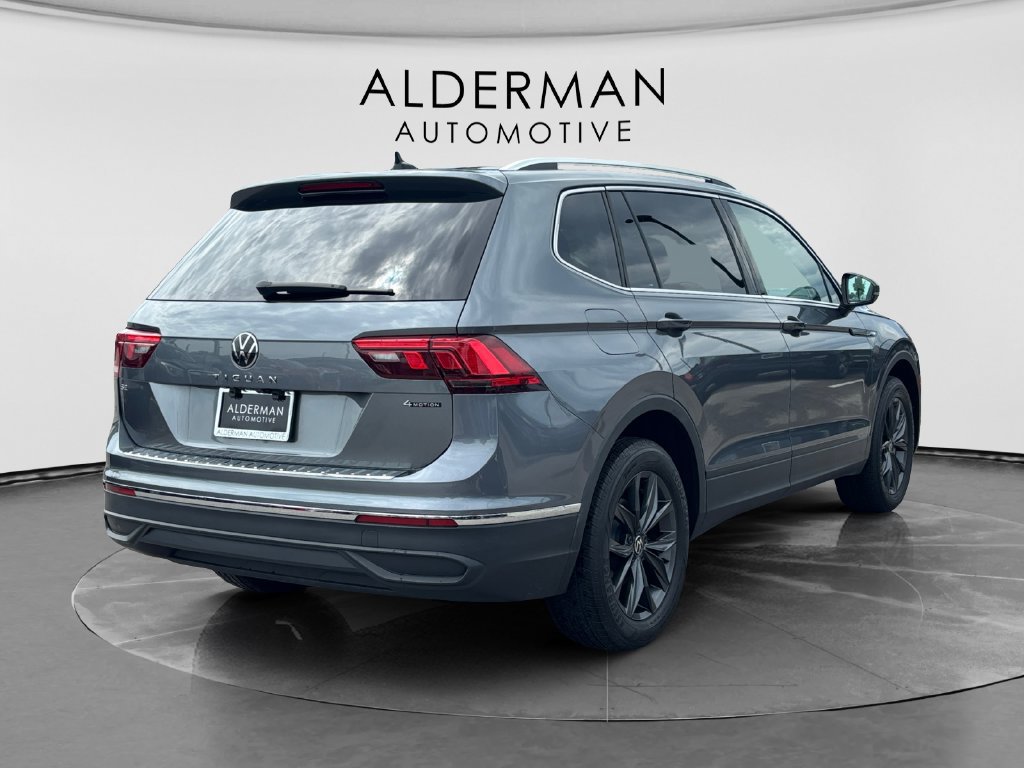 Used 2023 Volkswagen Tiguan SE AWD/4WD image 5